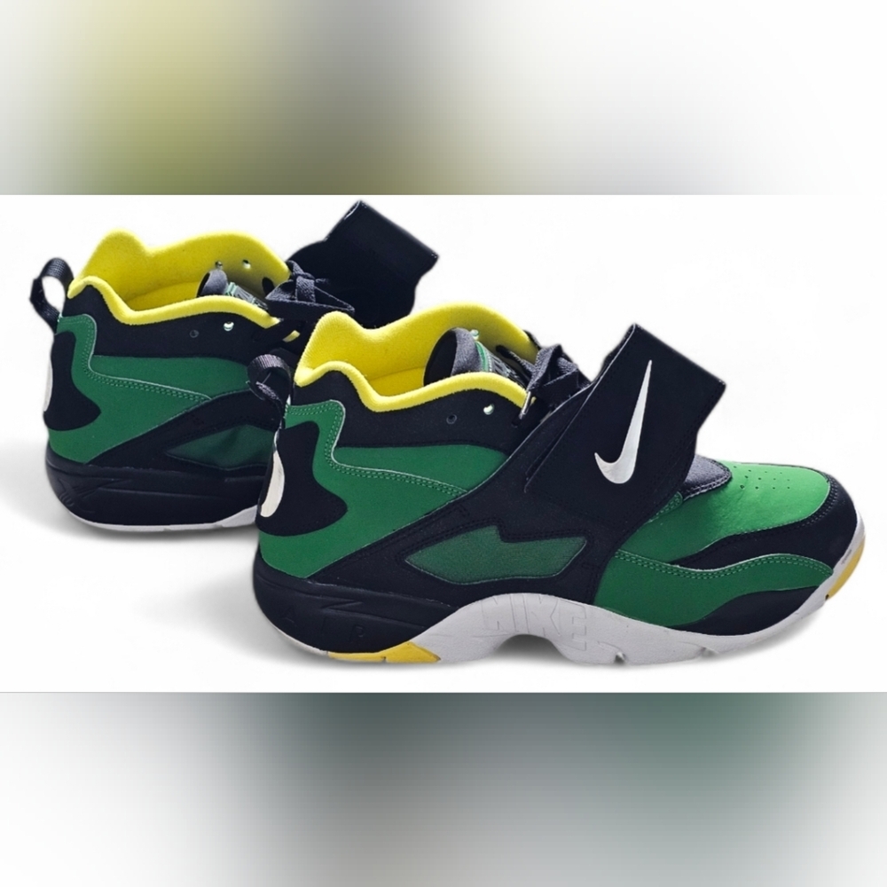 Nike Air Diamond Turf Sneakers Oregon Ducks Theme, Men's 10.5, Great Condition - Picture 8 of 13